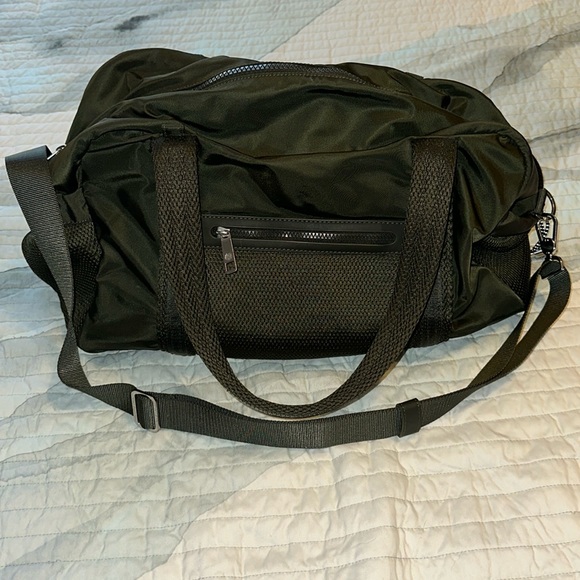 lululemon athletica Handbags - Lululemon Duffle